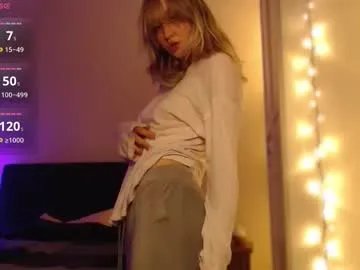 2kepler22b — hi! lovense roll the dice are on. - Goal: nude dance at 777 tokens - #lovense #natural #feet