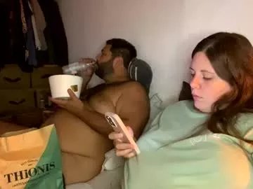 2littlefox on Chaturbate