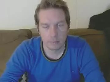 2small4you83 on Chaturbate