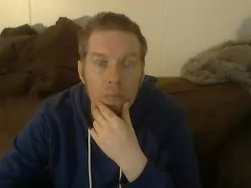 2small4you83 on Chaturbate