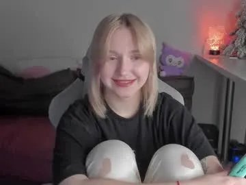 _dewpoint_ — GOAL: start the show with a butt dance [39 tokens remaining] Hi! Domi is on | Pvt is open  Welcome to the room! Happy Valentine's Day <3 #tease #blonde #shy #lovense #bigass