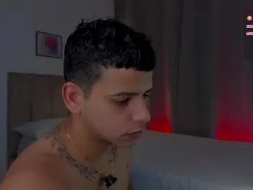 _e_m_m_a_1 on Chaturbate