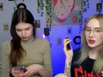 _kitekat_ — TOPLESS [100 tokens left] #lovense  #bigass #anal #cum