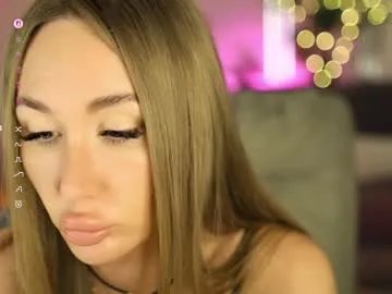 _lovly on Chaturbate