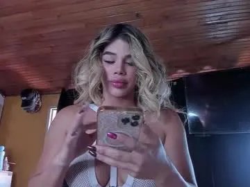 _xcherrycrushx_ on Chaturbate