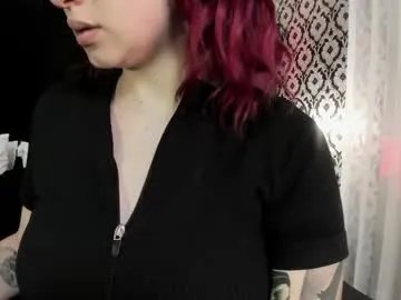 adeelinee on Chaturbate