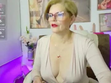 adeellee_ on Chaturbate