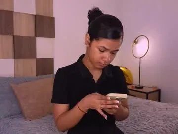 adele_carter_ — ~ ~ ~ Kisses & hugs <3 ~ ~ ~ - Goal: Lingerie time [667 tokens left] #natural #tease #ass