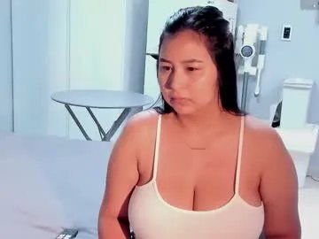 alaiasmile_ on Chaturbate