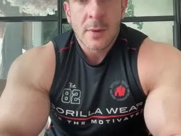 alessandrobuilder on Chaturbate