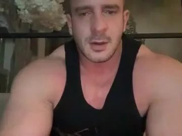 alessandrobuilder on Chaturbate
