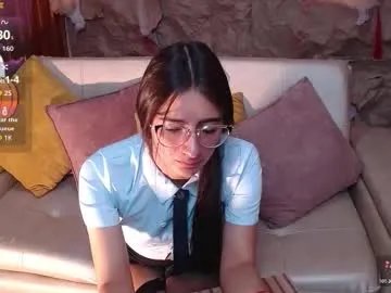 alessia_moore on Chaturbate
