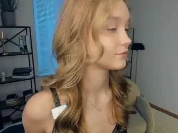 alicemelison — Im back! Goal: kiss every one  :) #18 #lovense #skinny #new Hello, i'm Serena, welcome to my room, enjoy!! [0 tokens remaining]