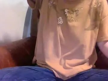 alliebearx on Chaturbate