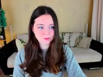 alluringeyess on Chaturbate