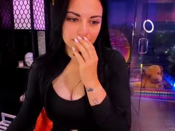 alma_pearl on Chaturbate