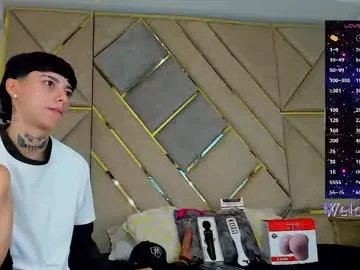 amber_adams_ on Chaturbate