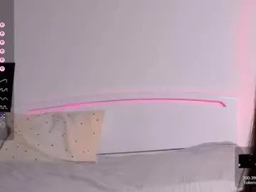 andrea__bass on Chaturbate