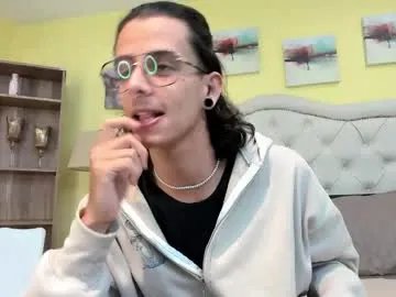 Freechat andyxibrat on Chaturbate