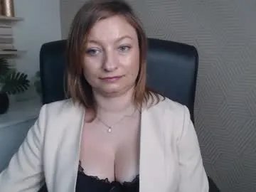 angela_samt on Chaturbate