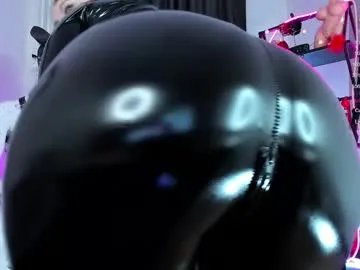 anna_maxwell on Chaturbate