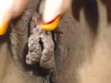 annybecca on Chaturbate