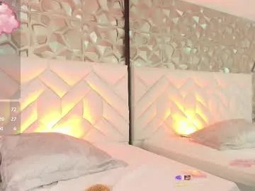 Freechat ari_sunshine on Chaturbate