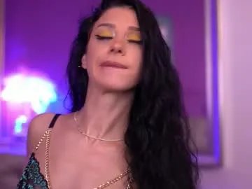 arinarhodes on Chaturbate