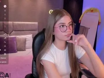 arinextdoor on Chaturbate