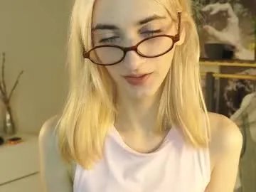 arlettebrougham on Chaturbate