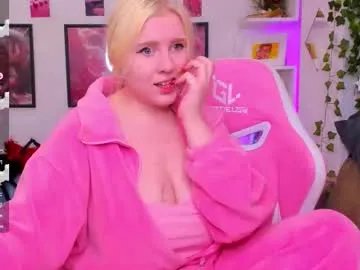 art_lovee_ on Chaturbate