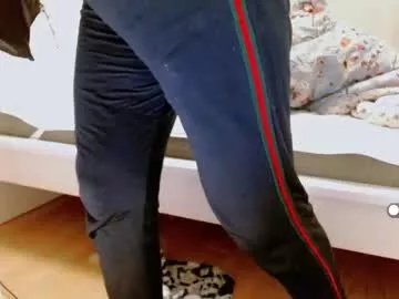 asianqueen777ohmi on Chaturbate