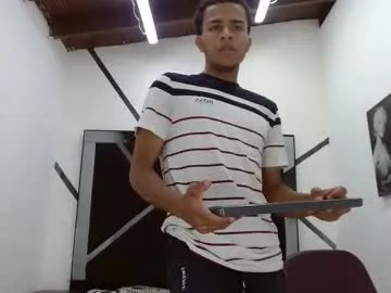 aston_vera on Chaturbate