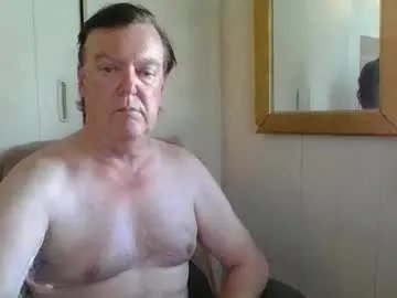 astute008 on Chaturbate