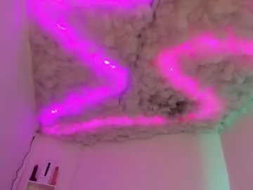 atenea_klett_ on Chaturbate