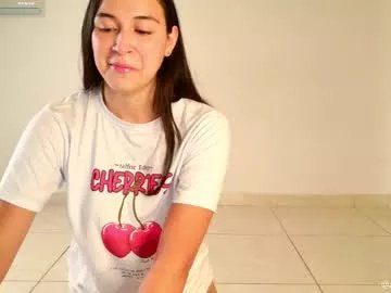 athena_makri05 on Chaturbate
