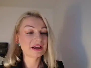 Freechat avaluxe_ on Chaturbate