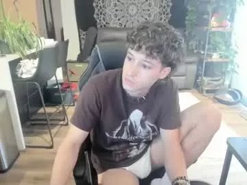 bashful4200 on Chaturbate