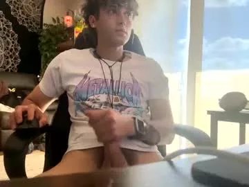 bashful4200 on Chaturbate