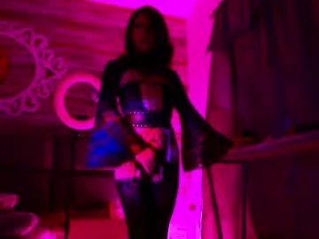 bella_salvatore on Chaturbate