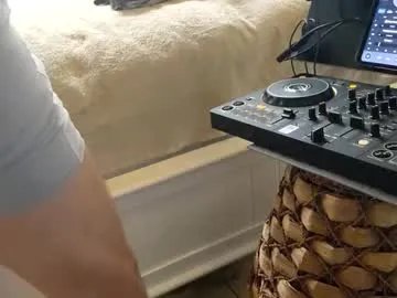 bentpilot — Freechat on Chaturbate