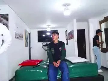 benz_boys on Chaturbate