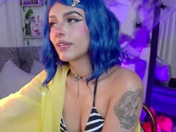 blue_kittenn on Chaturbate