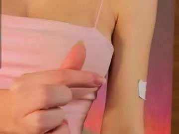 blushinbloom on Chaturbate