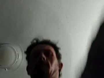 Freechat bossredogjmw1982 on Chaturbate