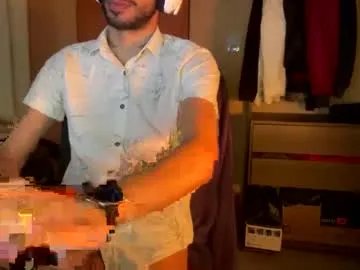 Freechat boyzinm2 on Chaturbate