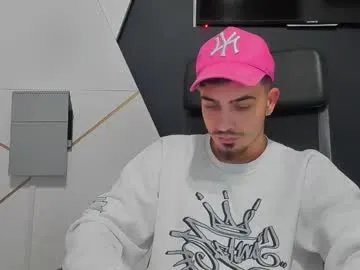 brandontatex on Chaturbate