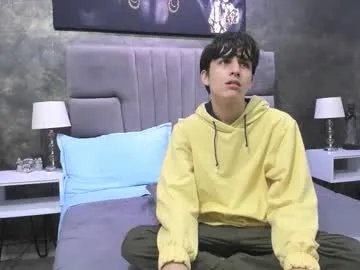 bruce_hans on Chaturbate