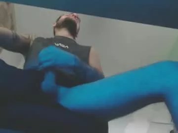 bwc5000 on Chaturbate