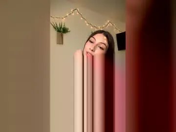 cami_calderon — Help me spend my afternoon right #cute #19 #petite #latina #young